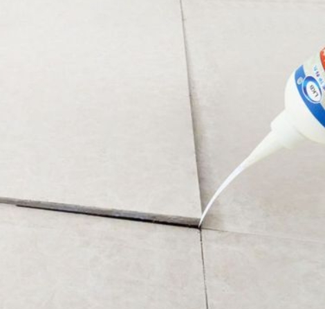 怀仁瓷砖空鼓维修公司分享卫生间瓷砖脱落的原因可能有以下几点